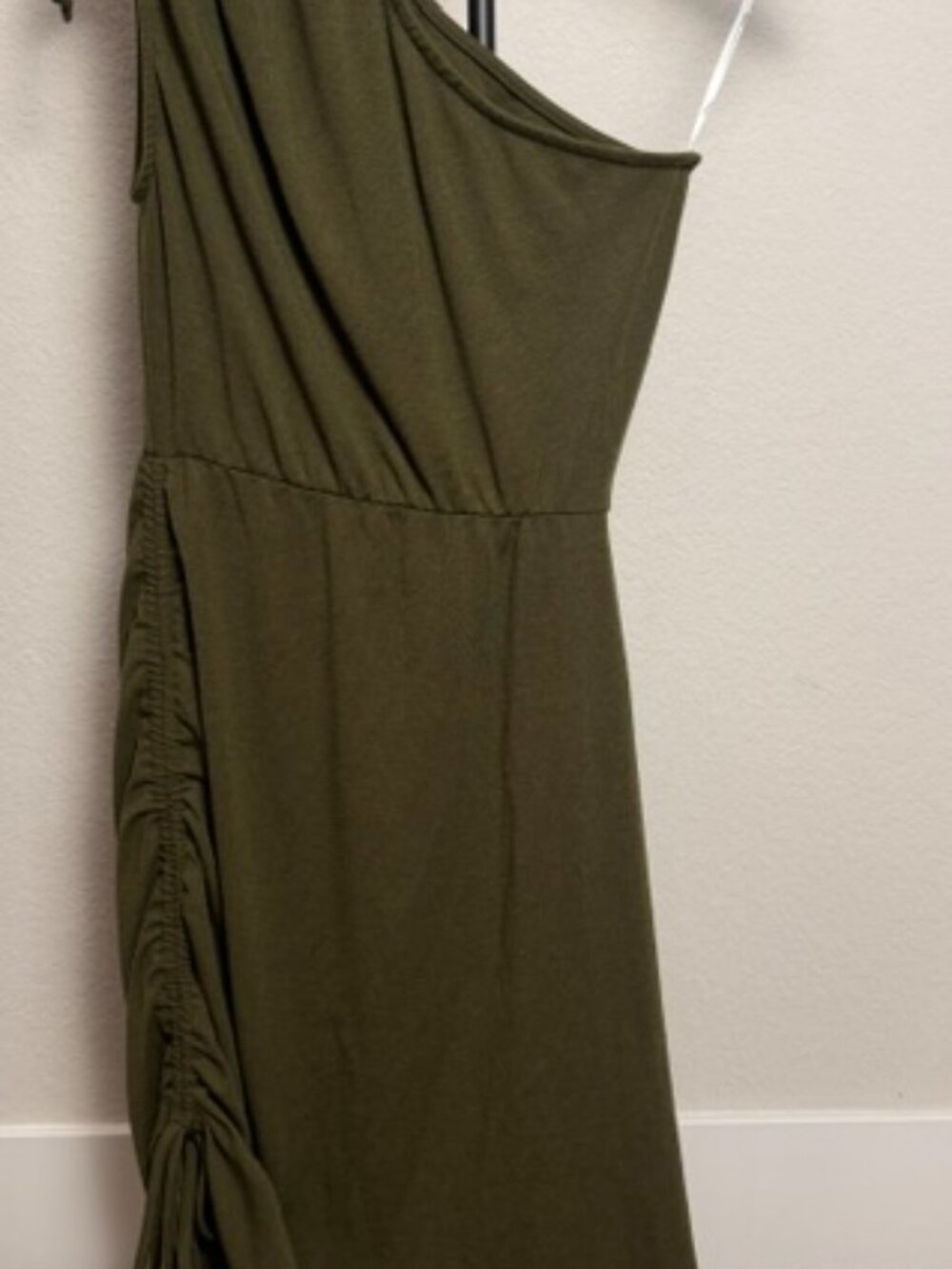 Lulus Total Upgrade Olive Green Ruched One-Shoulder Midi Dress – S – NWT